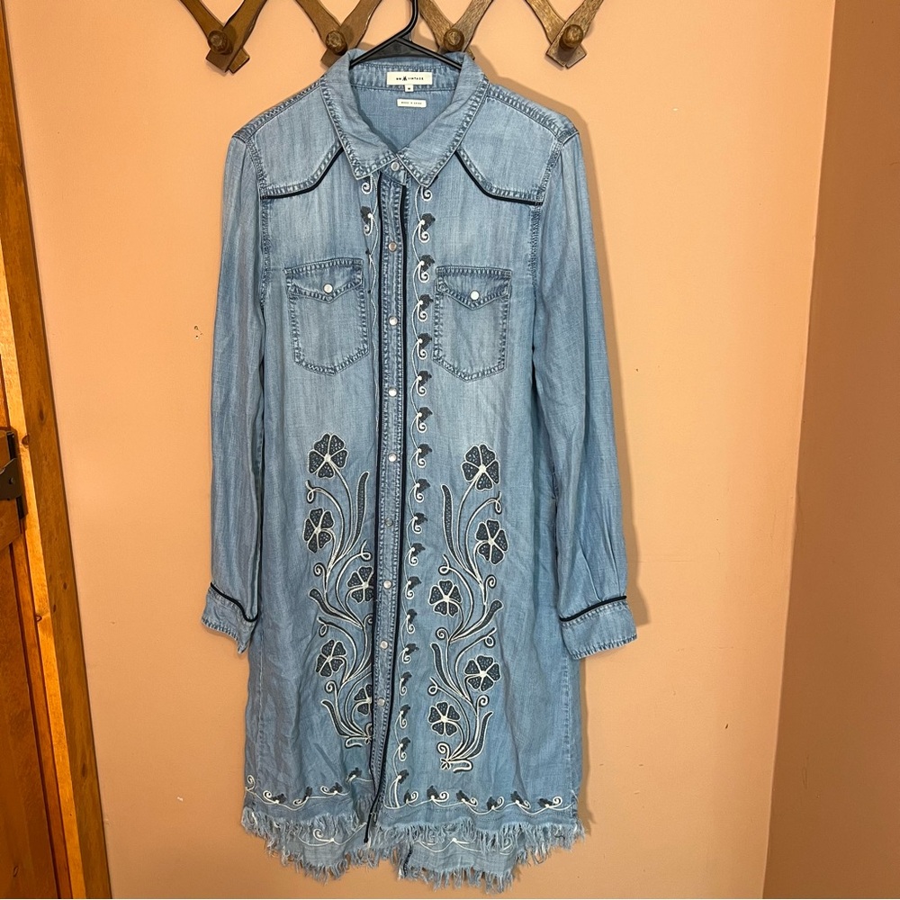 MM Vintage Embroidered Denim Style Frayed Hem Western Midi Pearl Snap Midi Dress